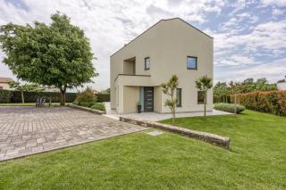 Contemporary Villa Nada with Pool and Sauna - Tinjan - 8