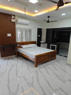 Barani Deepam Home Stay - 5