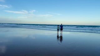 Coastal Retreat- Beach, Lagoon & Cafes Just Steps from Your Door! - Narrabeen - 0