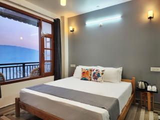 The Halt Narkanda - Rooms and Rooftop Cafe - 7