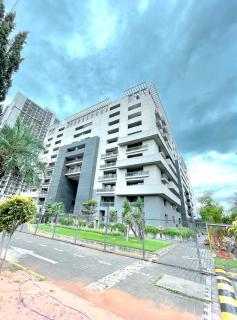 Fully Furnished 3 Bed Apartment - F10 Silver Oaks - Islamabad - 0