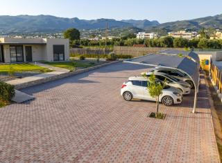 UNIQUE Suites Kalamata - Kalamata - 6