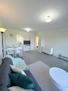 Cozy 2BR, Sleep 4, Near CBD - Auckland - 2