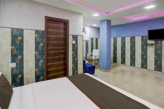 OYO 81208 HOTEL TERRENE EMPIRe - Kalkaji Devi - 9