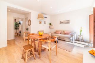 Céntrico apartamento con piscina - 8