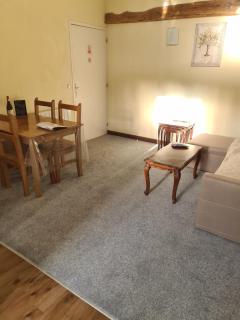 Millstone Gite 1, two bed apartment + shared pool - Chassenon - 6