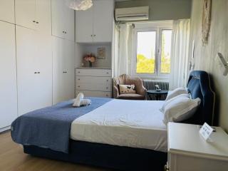 Stunning Acropolis views and convenient living - 3