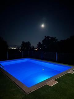 Royal Haven - - 1