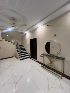 Furnished villa Bahria town Karachi - Karachi - 8