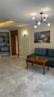 Sea Breeze Resort, Beachfront apartment with a balcony and sea view - 1