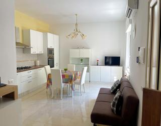 VALE MARE BLU Apartment - Steps from the Sea 50mt & Train and Bus Station - Nettuno - 9