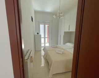 VALE MARE BLU Apartment - Steps from the Sea 50mt & Train and Bus Station - 8