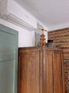 Hilltop view - 2 bedroom house with garden bbq - private parking - 12min to Uzupis anytime - 3