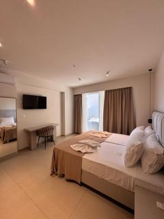 Golden Coast Suites - 3