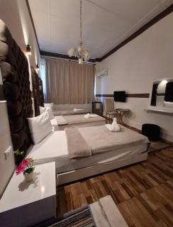 Hotel velvet One - 3
