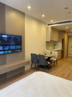 Home Stay ICON40 Hạ Long Khách sạn cao cấp - Ha Long - 2