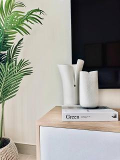 Citylight 1br Escape Gym, Pool And Free Parking! - 0