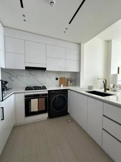 Citylight 1br Escape Gym, Pool And Free Parking! - 2