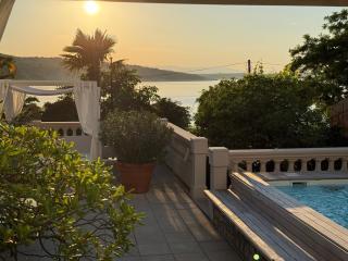 PAVI APARTMENTS Luxury apartment with a private pool - 5