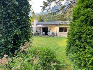 Villa Paradise - - 0