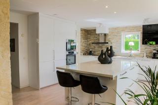 Cozy villa with hot tub, free parking - 4