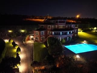 Luxury Mansion Amazing View, Hidden Garden - 3