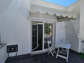 Tres's Bliss City Heart Villa!!! - Durrës - 7