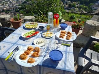 Arpet guesthouse - Gjirokastër - 8