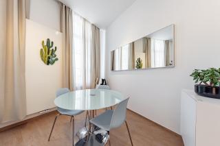 Fully furnished and modern flat - Brussels center - 1