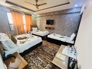 Tulsi Garden- Near Prem Mandir Vrindavan - 6