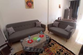 871 · 2BR Townhouse with backyard - Sheikh Zayed - 0