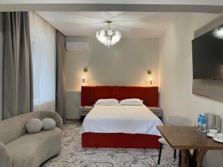 Naya Hotel - 0