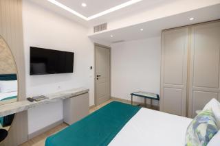 Chimaera Hotel - Himare - 9