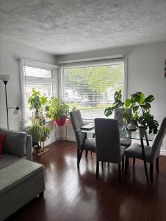 Cozy 2-Bed Home - Thunder Bay - 3