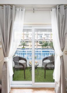 AMANI 132B with Pool View, Near Airport, Mall, Free Pool, Gym, Netflix, 200 Mbps Wi-fi - Pusok - 8