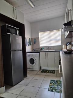 Guest Nest - Windhoek - 1
