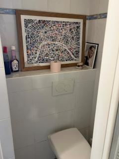 Pretty little modern studio - - 3