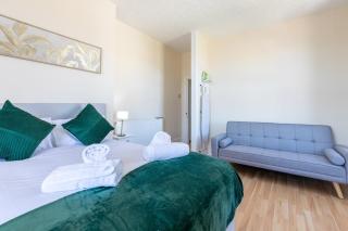 Entire Home on Beach Front, Sleeps 25 with Free Parking - 6