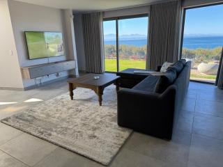 Casa de Santos - Bougain Villa - Mossel Bay - 5
