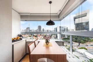 Apto executivo na Faria Lima - varanda, WiFi, ar-cond e garagem - Okaeri Home - São Paulo - 1
