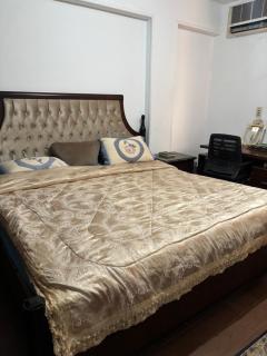 luxurious classic spacious apartment in nasr city - Cairo - 1