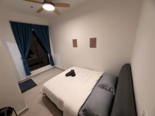 New2 Storey Terrace House Night Market - 5