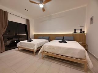 New2 Storey Terrace House Night Market - 2