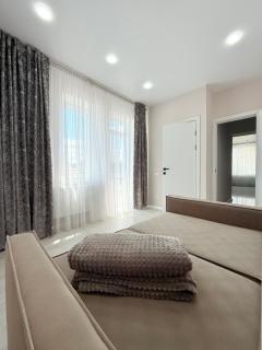 Fly Estate Airport Apartments - 3