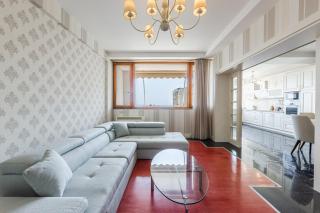 The Royal Classic by PS - Durrës - 7