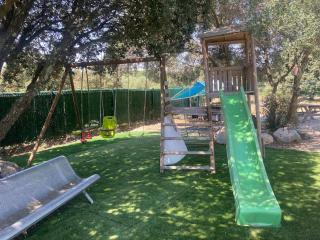 Villa climatisée piscine aire de jeux - 3