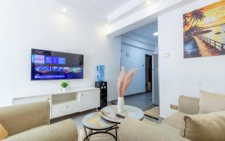 Executive studio apartment with a King size bed - Nairobi - 2