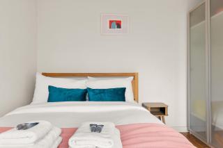 Bright 2BR Dalston House with Garden & BBQ - Londra - 5