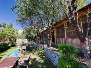 Buddha Rock Guest House - 1