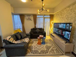 Modern Spacious 2BR 68 sqm Condo in Manhattan Heights Pool View - Manila - 9